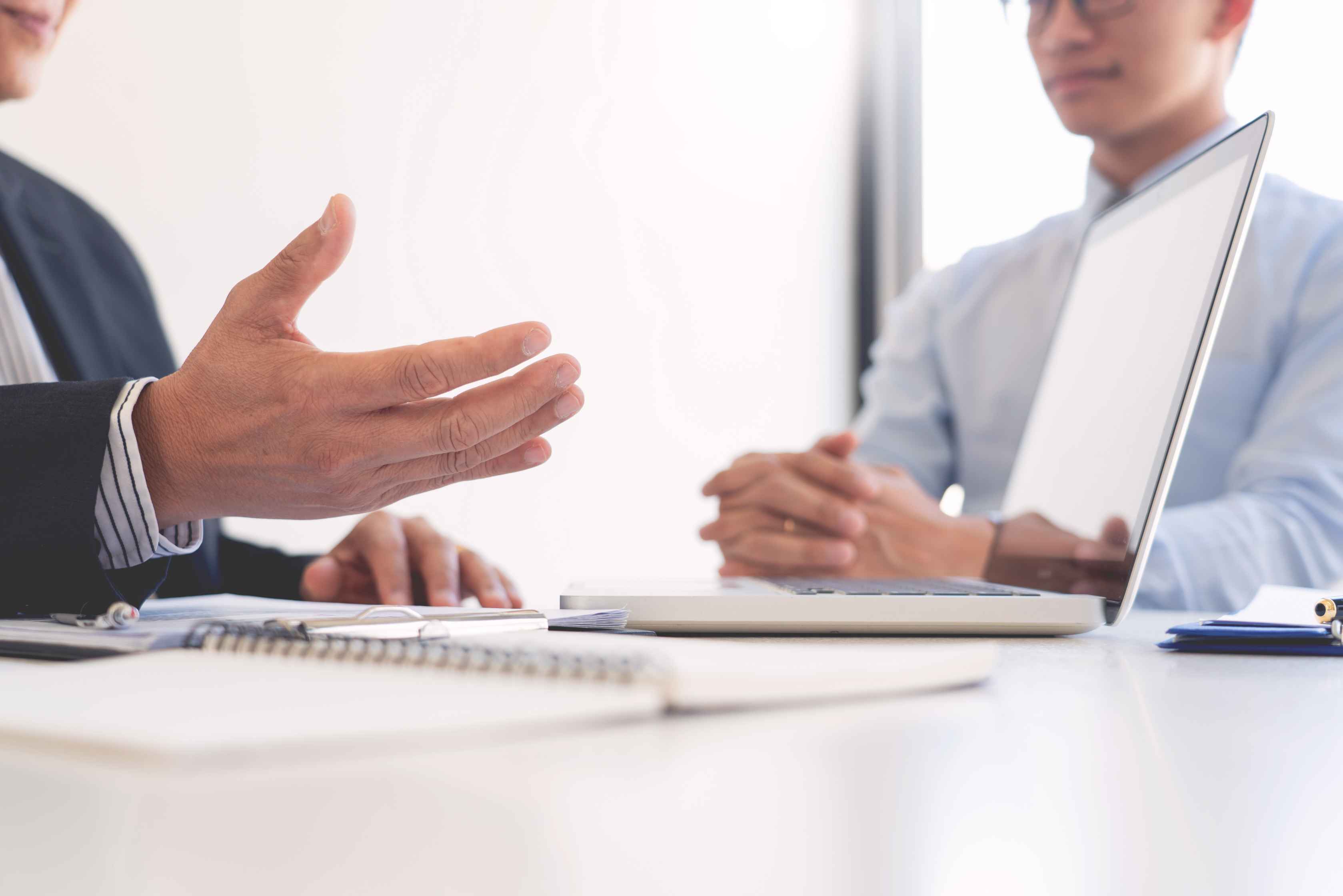 如何评估和管理服务器能耗？ (如何评估和管理建筑风险的方法)-优乐评测网